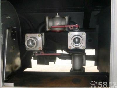 【圖】 東風(fēng)油罐車 2015年上牌-全年超低價 5噸油罐車促銷_其它_5萬_二手車_南昌58同城